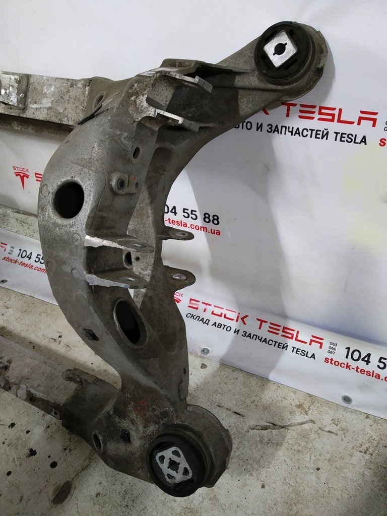 1 Bakre underramme Tesla Model X 6007012-00-L